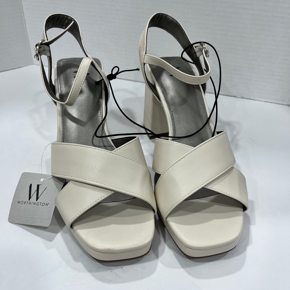 Worthington Womens Ladee Heeled Sandals. Size 9. Color: Cream